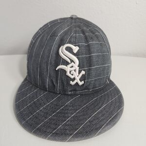 Vintage New Era White Sox Striped Fitted Hat-Size 7 1/4